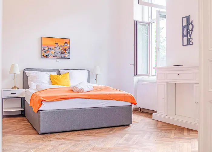 Cozy 2br With Tv & Netflix, Steps From Akh * Vienna