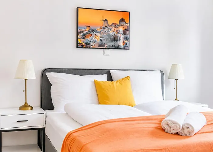 Apartman Cozy 2br With Tv & Netflix, Steps From Akh Bécs